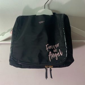 VS MakeUp Pouch